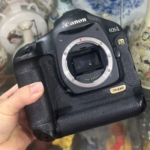 Canon eos 1ds mark - canon,
